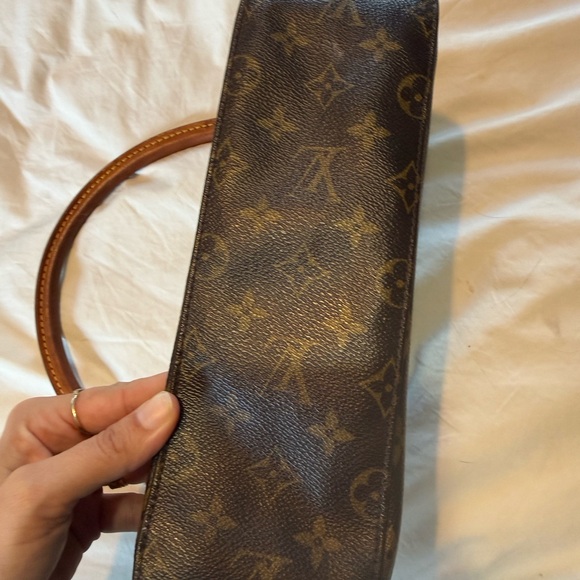 Louis Vuitton Monogram Mini Looping Bag - Picture 3 of 8